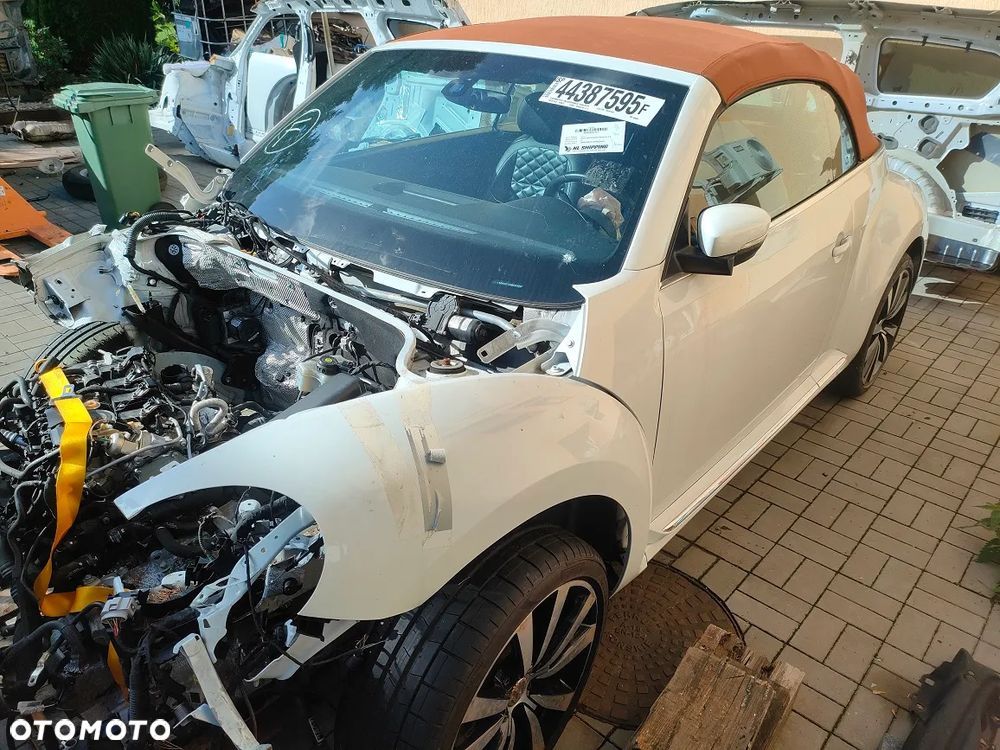 Volkswagen Beetle The Cabriolet 2.0 TSI DSG Karmann Sport - 14