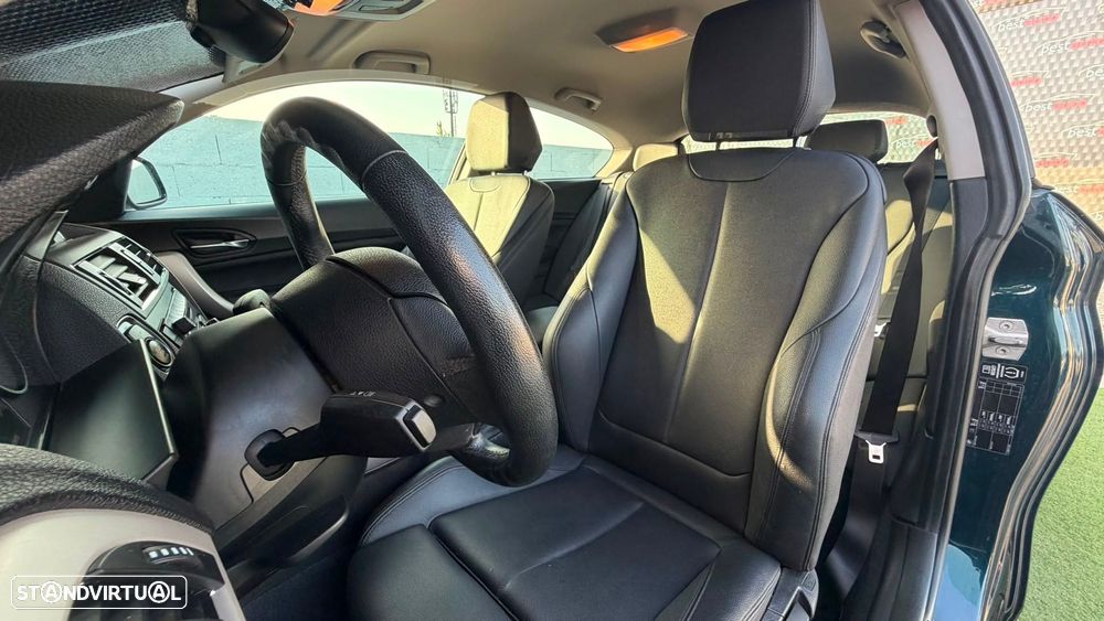 BMW 116 d EfficientDynamics Edition Sport Line - 12