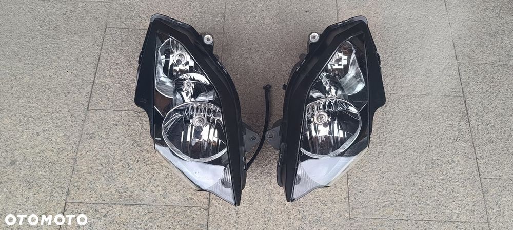 HONDA VFR 800 V-TEC 2002-2008 LAMPA PRZÓD REFLEKTOR ORYGINAŁ - 1