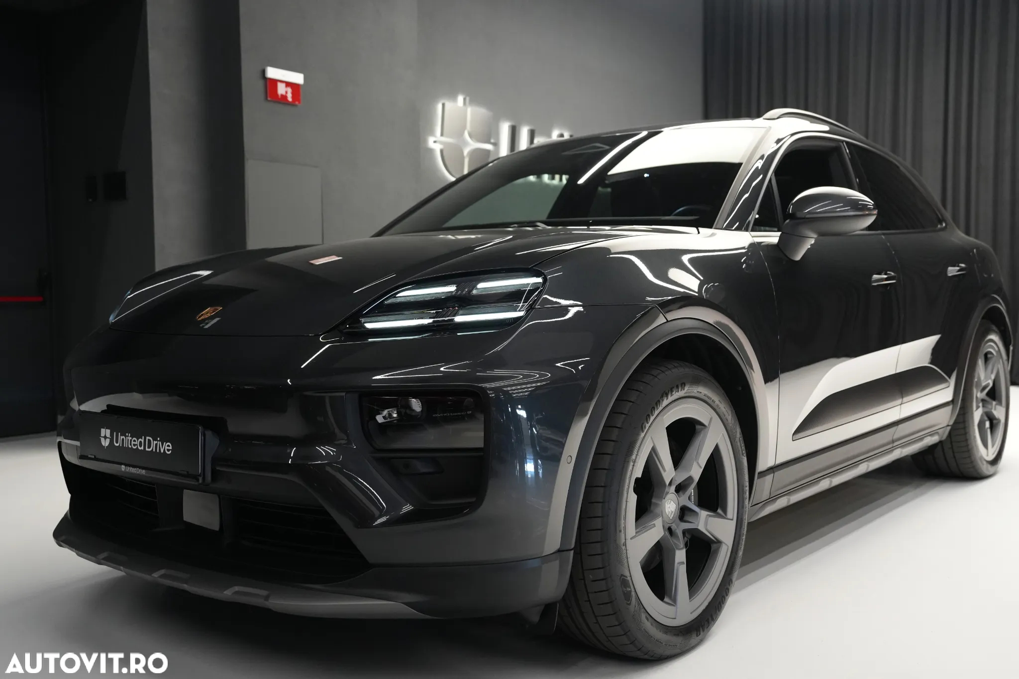 Porsche Macan 4 100 kWh - 38