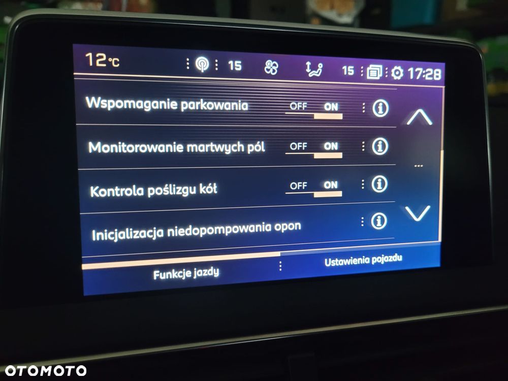 Peugeot 3008 1.5 BlueHDi GT S&S - 28