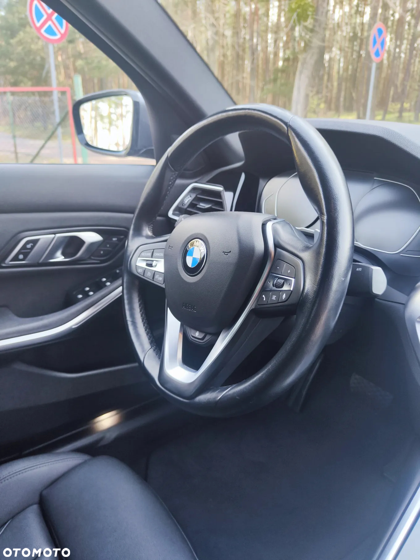 BMW Seria 3 330i Sport Line - 27