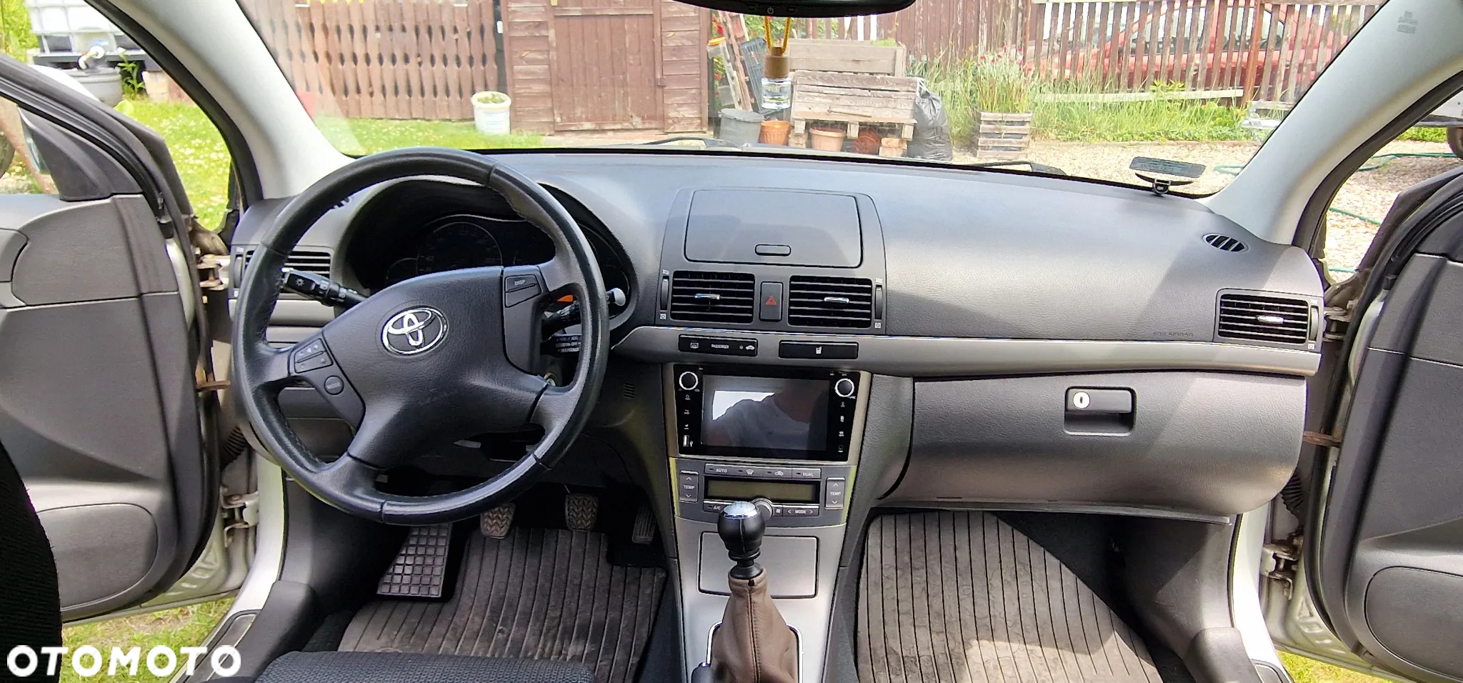 Toyota Avensis 2.0 D-4D Sol - 19