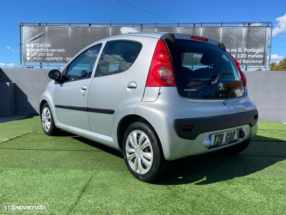 Peugeot 107 1.0 Trendy - 6