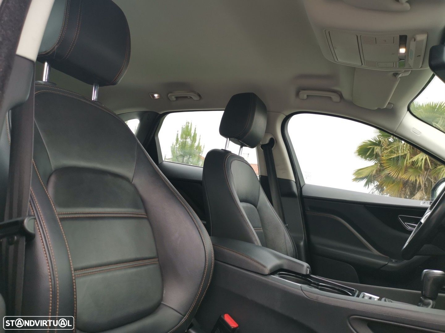 Jaguar F-Pace 2.0 i4D Portfolio - 22