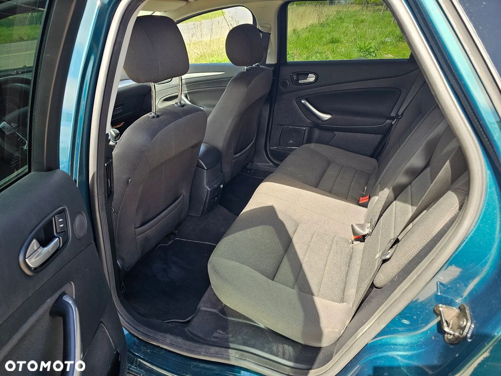 Ford Mondeo 2.0 Titanium - 11