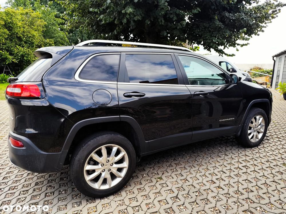 Jeep Cherokee - 6