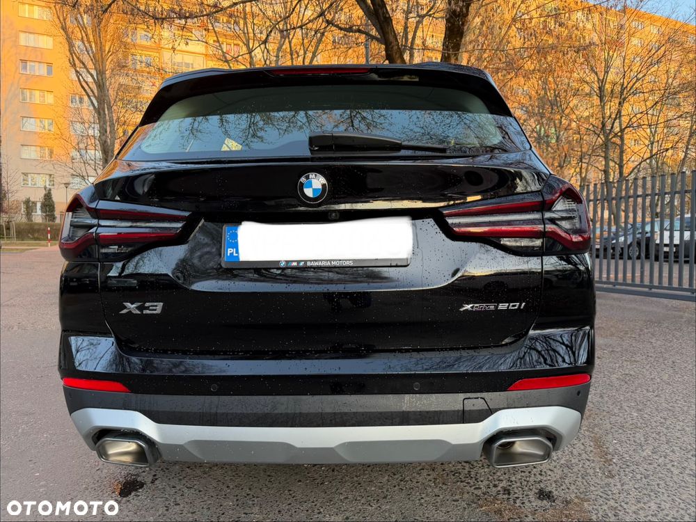 BMW X3 xDrive20i mHEV - 3