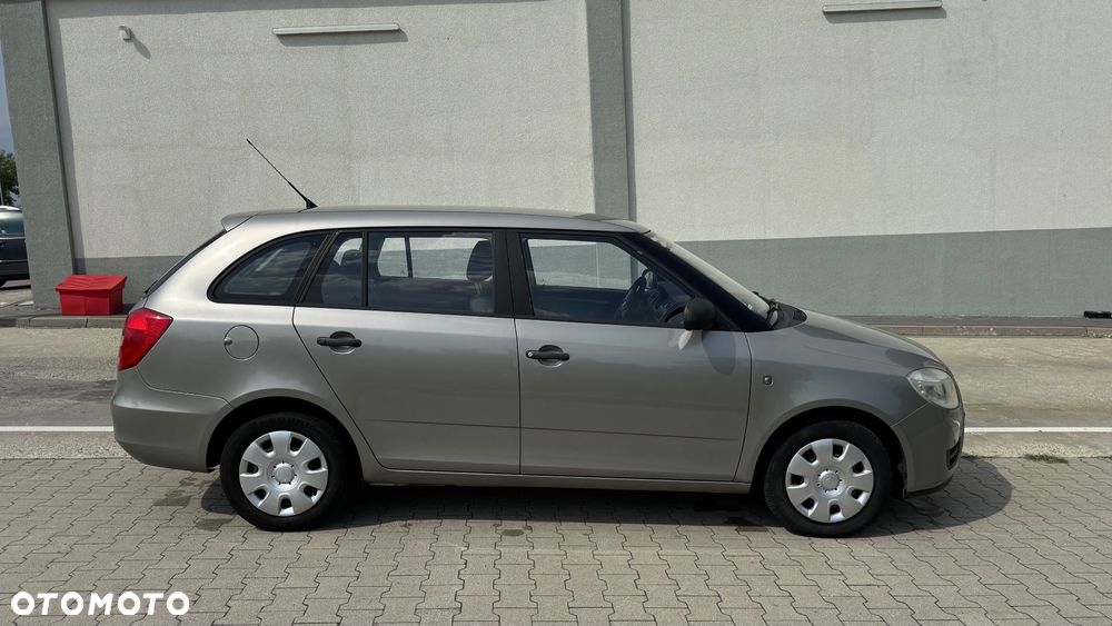 Skoda Fabia 1.2 12V Style - 4