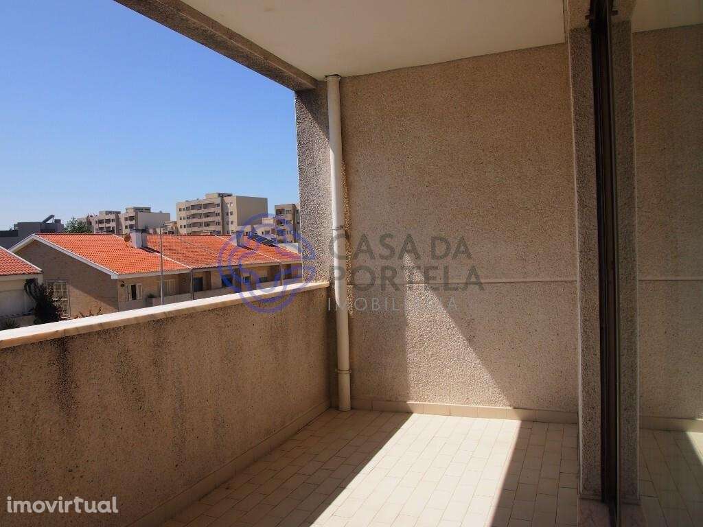 Excelente  T4 Arrendamento Senhora da Hora 128m2 Uteis com varanda e 0 - Grande imagem: 2/42