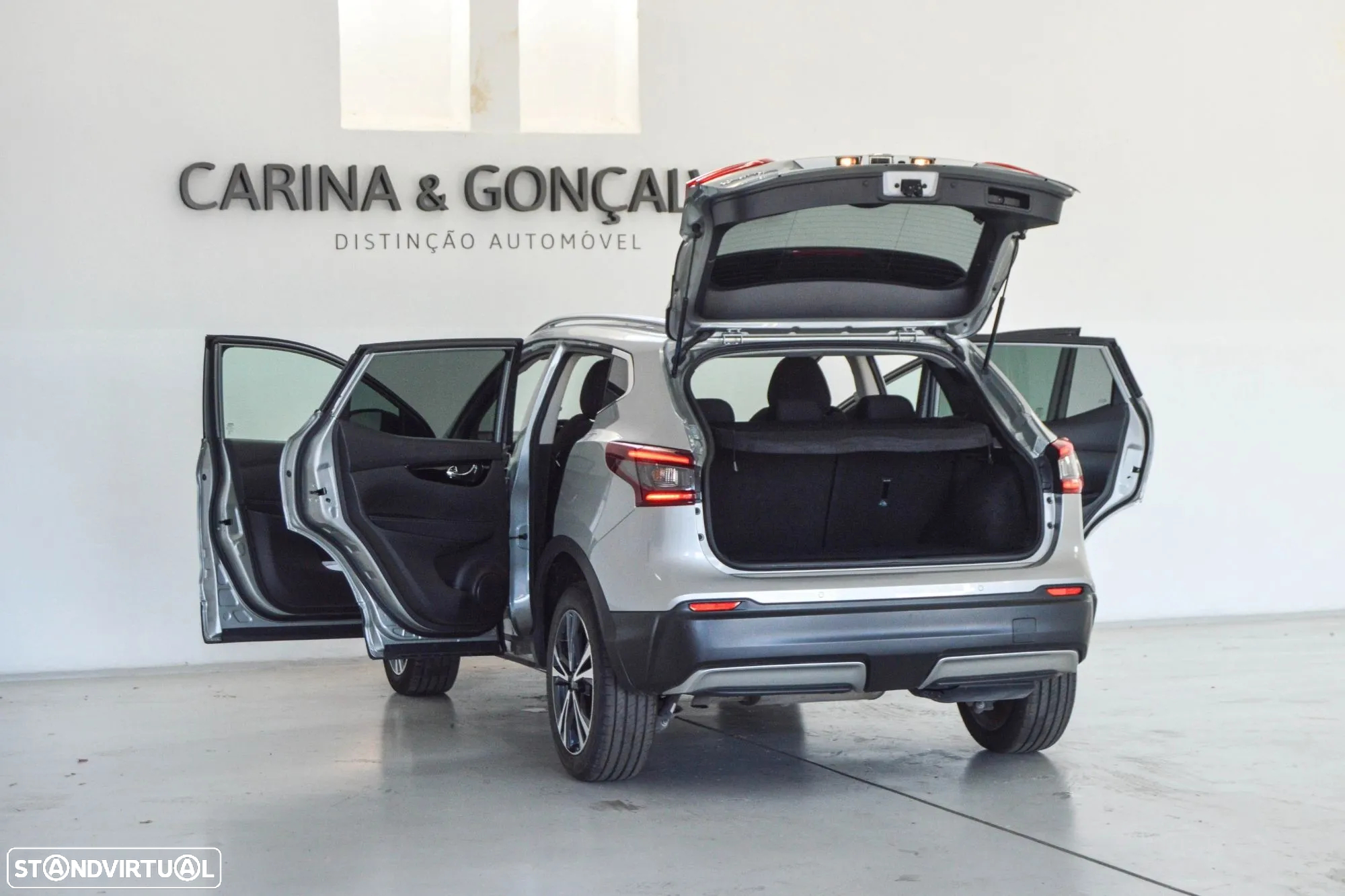 Nissan Qashqai 1.5 dCi N-Connecta J18 - 13