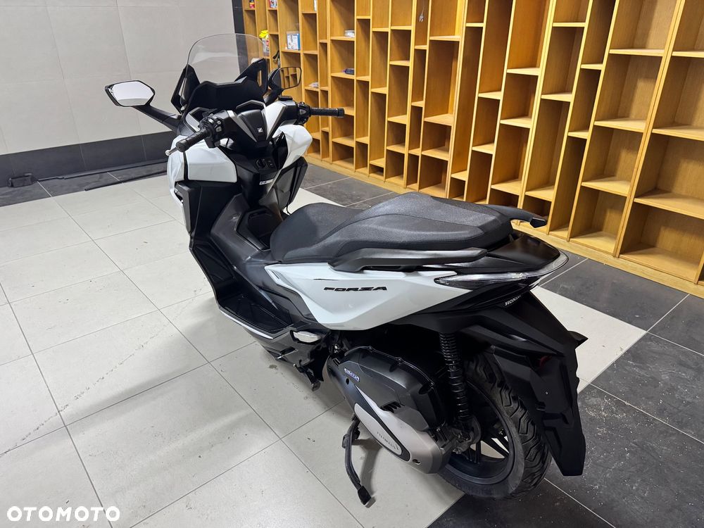 Honda NSS - 10