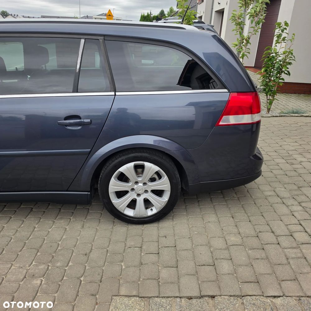 Opel Vectra 1.9 CDTI DPF Cosmo Plus - 4