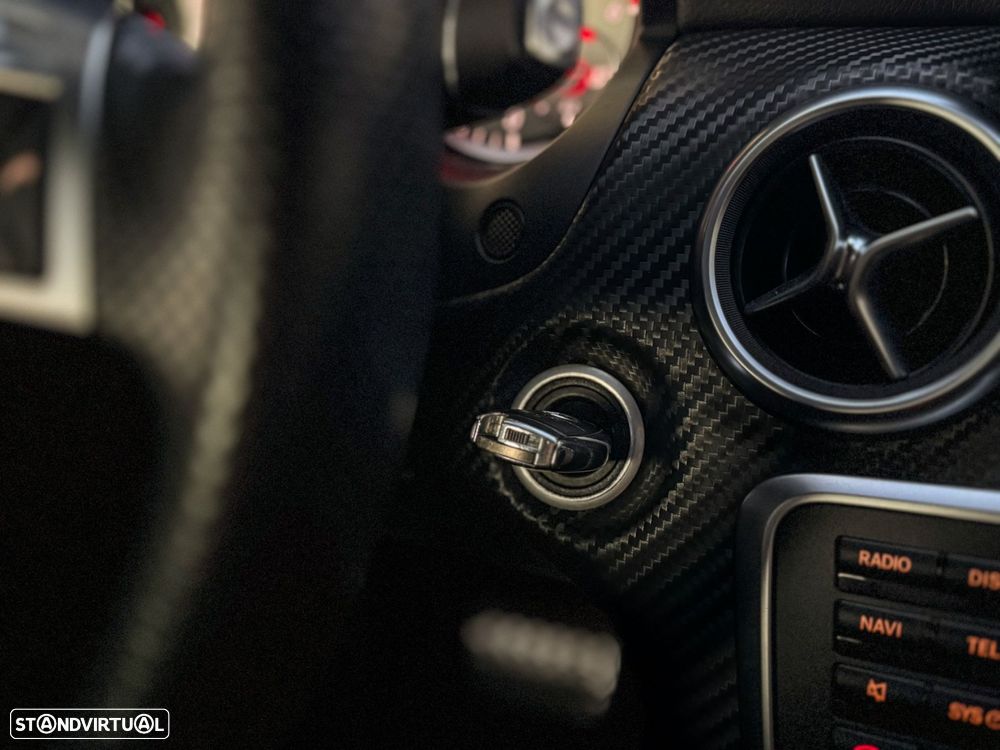 Mercedes-Benz A 180 - 35