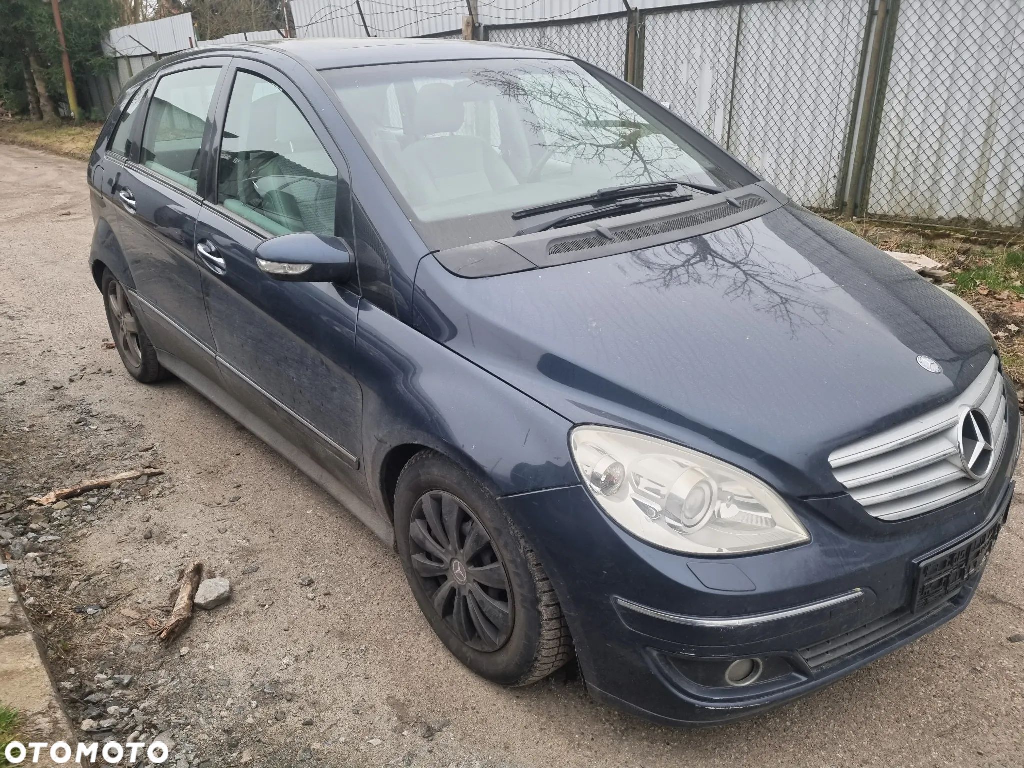MERCEDES B 200 CDI 2.0 automat ,wszystkie części , maska, zderzak, lampy, błotnik, silnik - 1