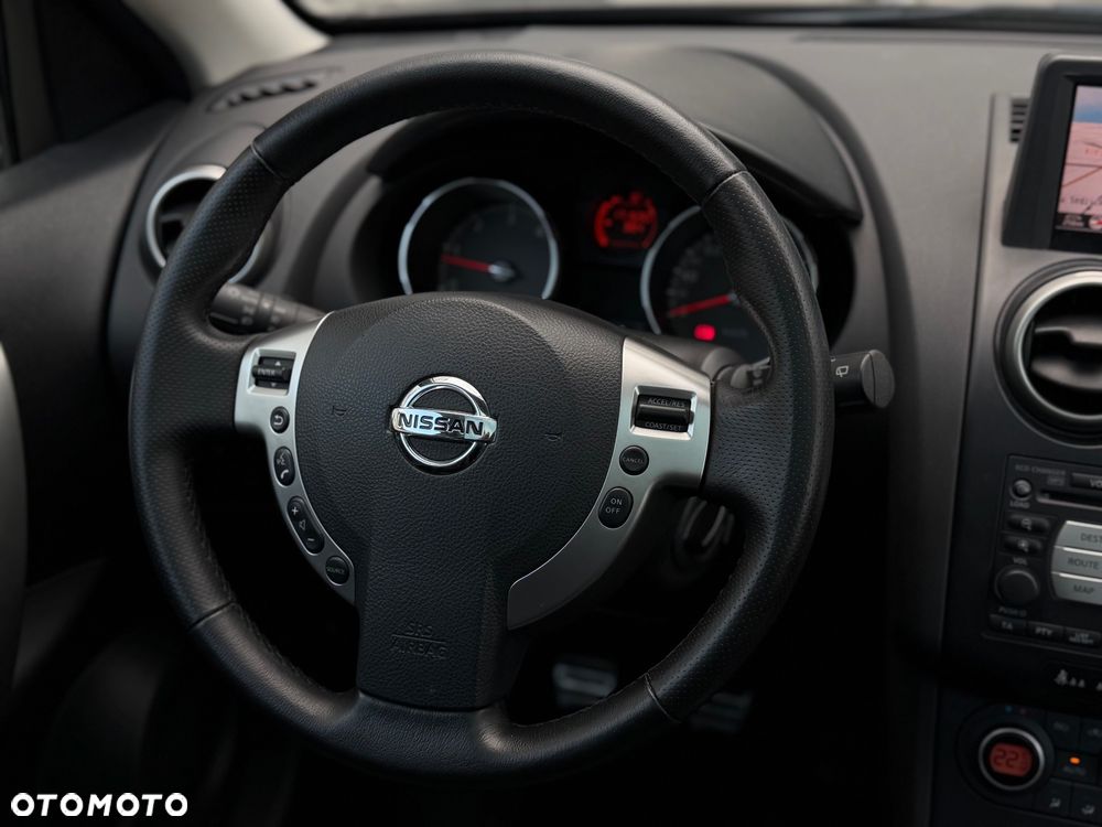 Nissan Qashqai 2.0 dCi DPF tekna - 17