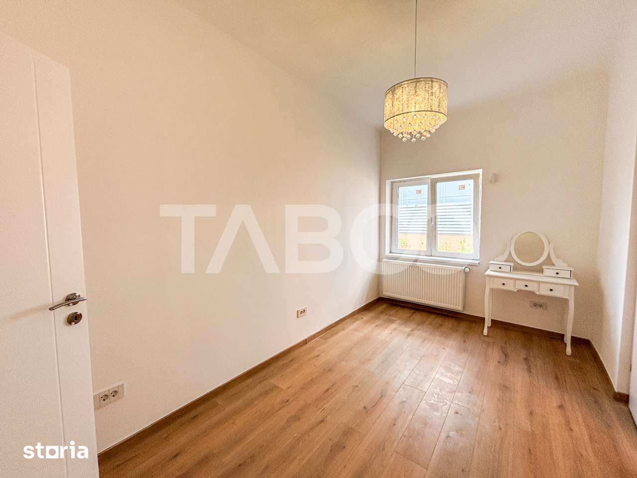 Apartament de vanzare 3 camere complet renovat zona Platinia Manastur — fotografia 3