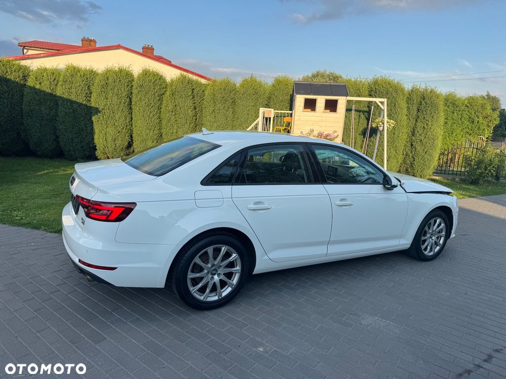 Audi A4 Limousine 2.0 TFSI ultra S tronic - 26