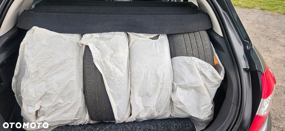 Citroën C4 HDi 115 Exclusive - 12