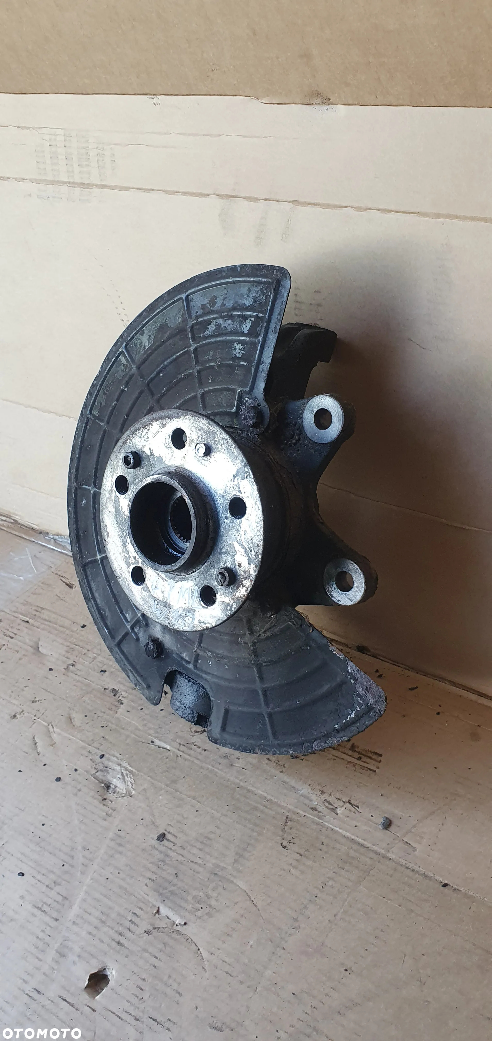 Zwrotnica prawy przód przednia prawa Mercedes ML W163 4.0 CDI - 3