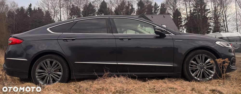 Ford Mondeo - 10