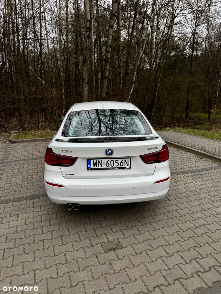 BMW 3GT 320i GPF xDrive Advantage - 6