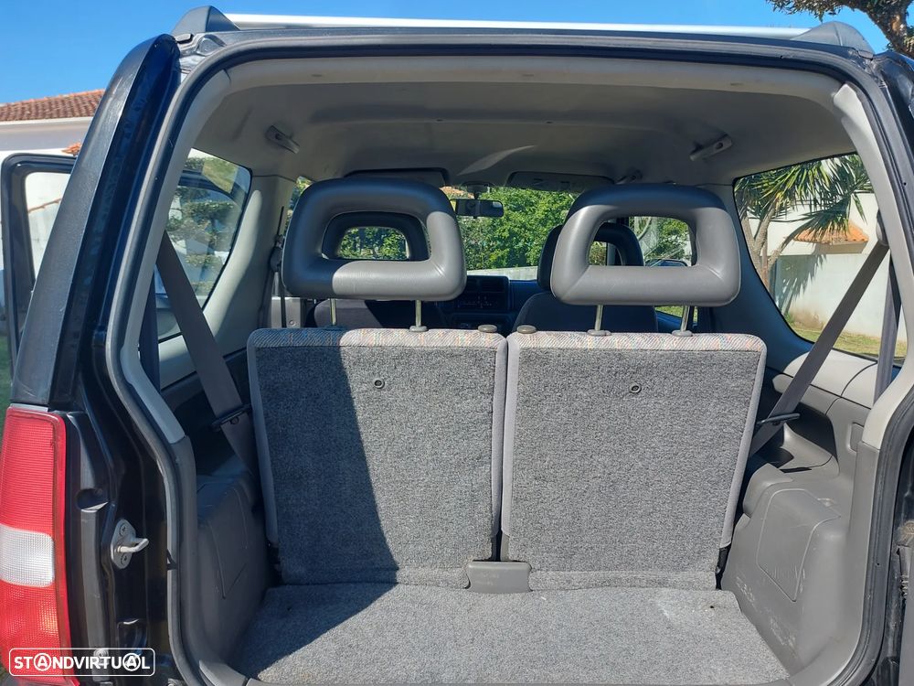 Suzuki Jimny 1.3 16V - 5
