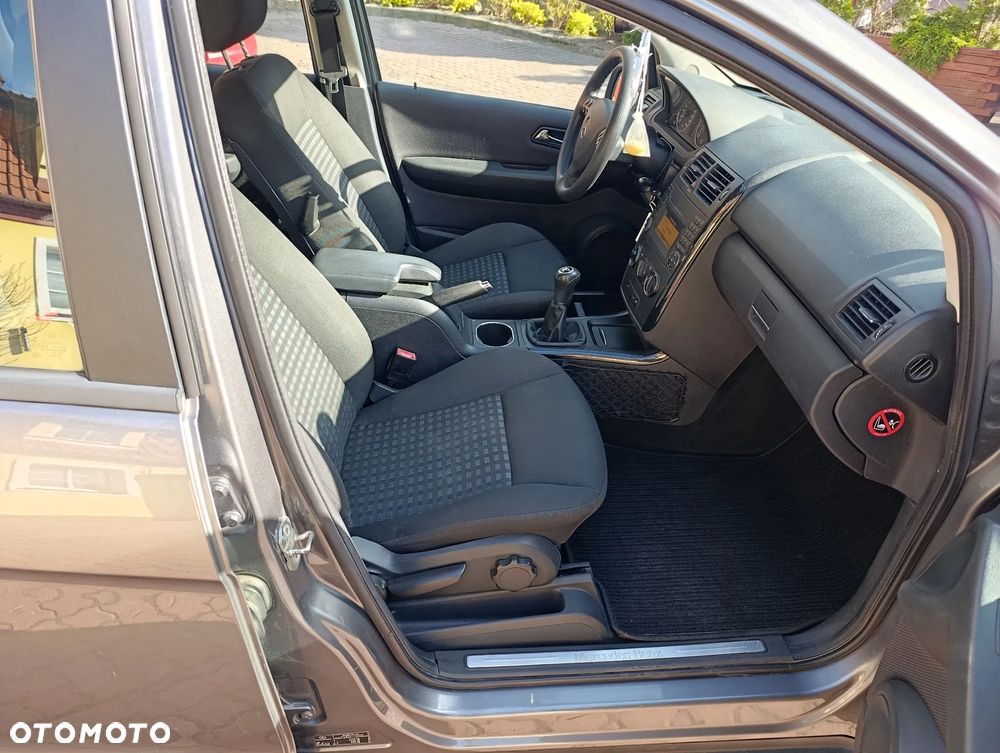 Mercedes-Benz Klasa A 160 BlueEFFICIENCY Elegance - 10