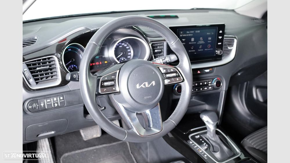 Kia XCeed 1.6 GDi PHEV Drive - 11