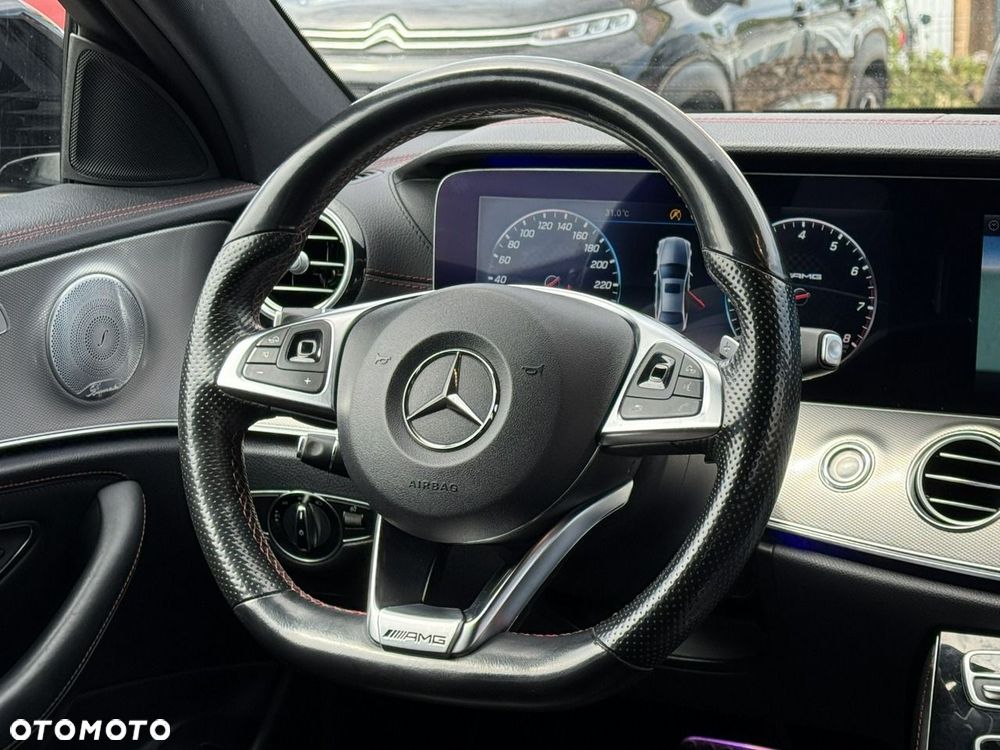 Mercedes-Benz Klasa E AMG 43 4Matic 9G-TRONIC - 37