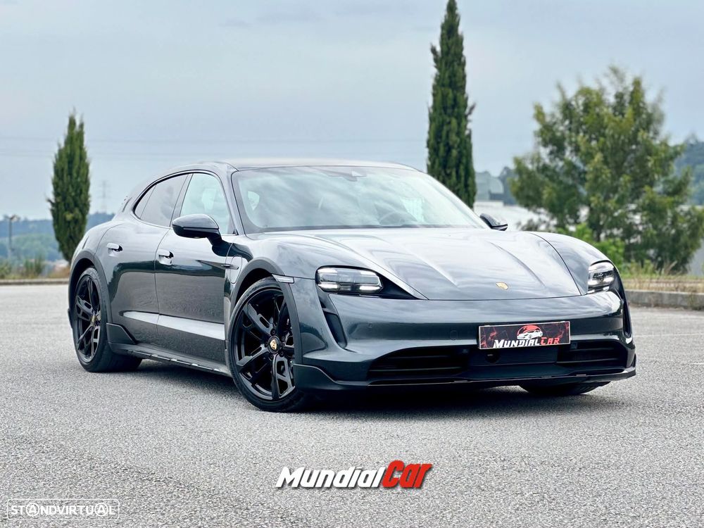 Porsche Taycan Cross Turismo 4 - 21