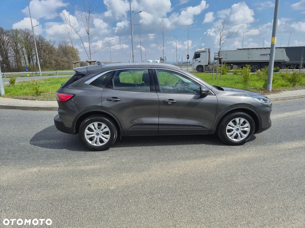 Ford Kuga 2.0 EcoBlue mHEV FWD Titanium - 17