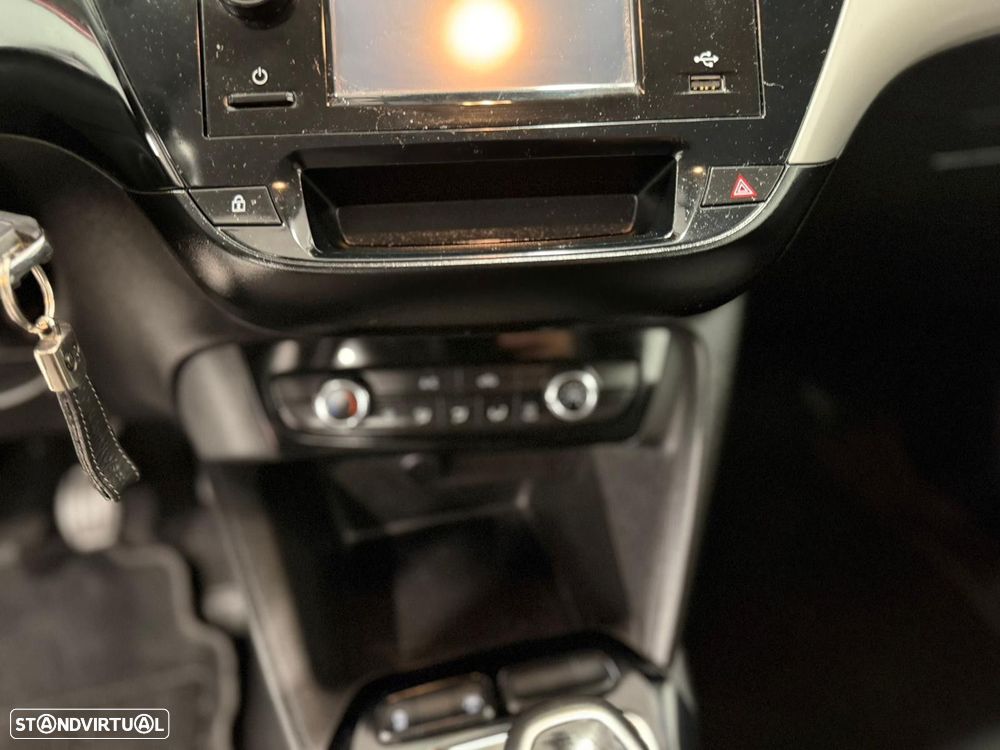 Opel Corsa 1.2 Edition - 10