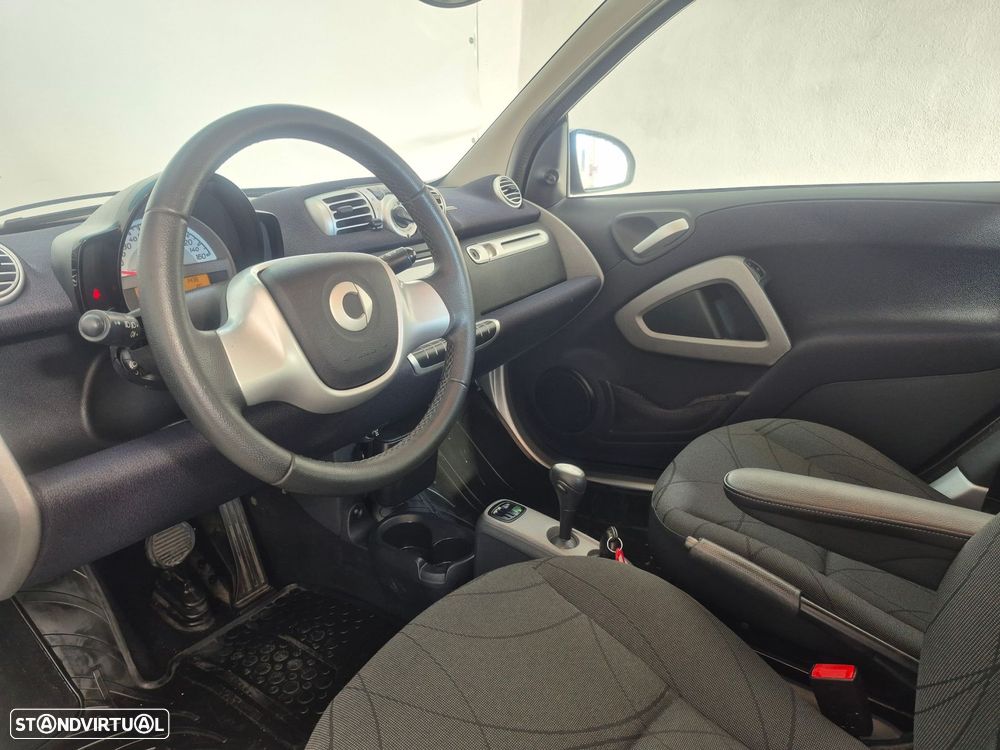 Smart ForTwo Coupé 1.0 mhd Passion 71 Softouch - 8