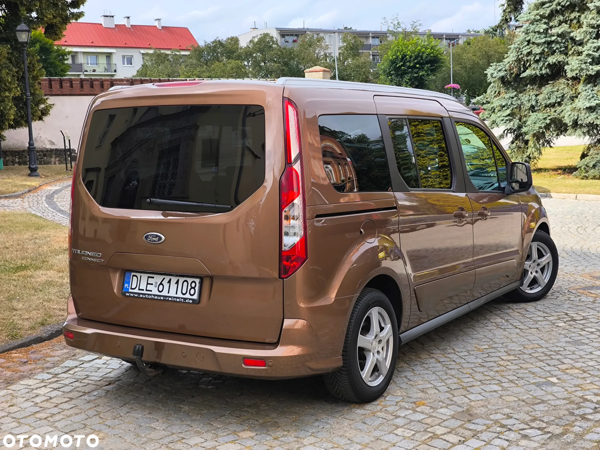 Ford Tourneo Connect Grand - 16