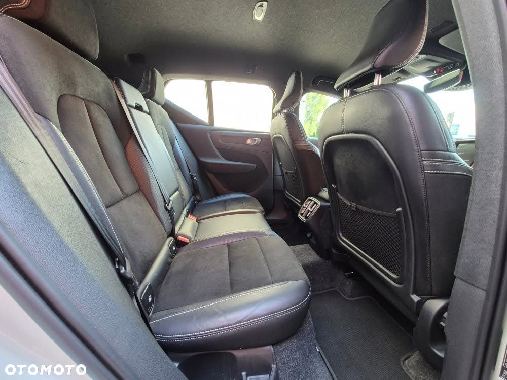 Volvo XC 40 D3 R-Design - 22
