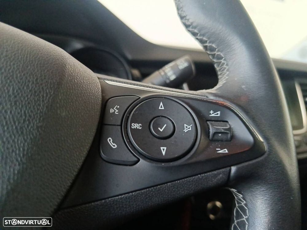 Opel Crossland X 1.2 T Innovation - 17
