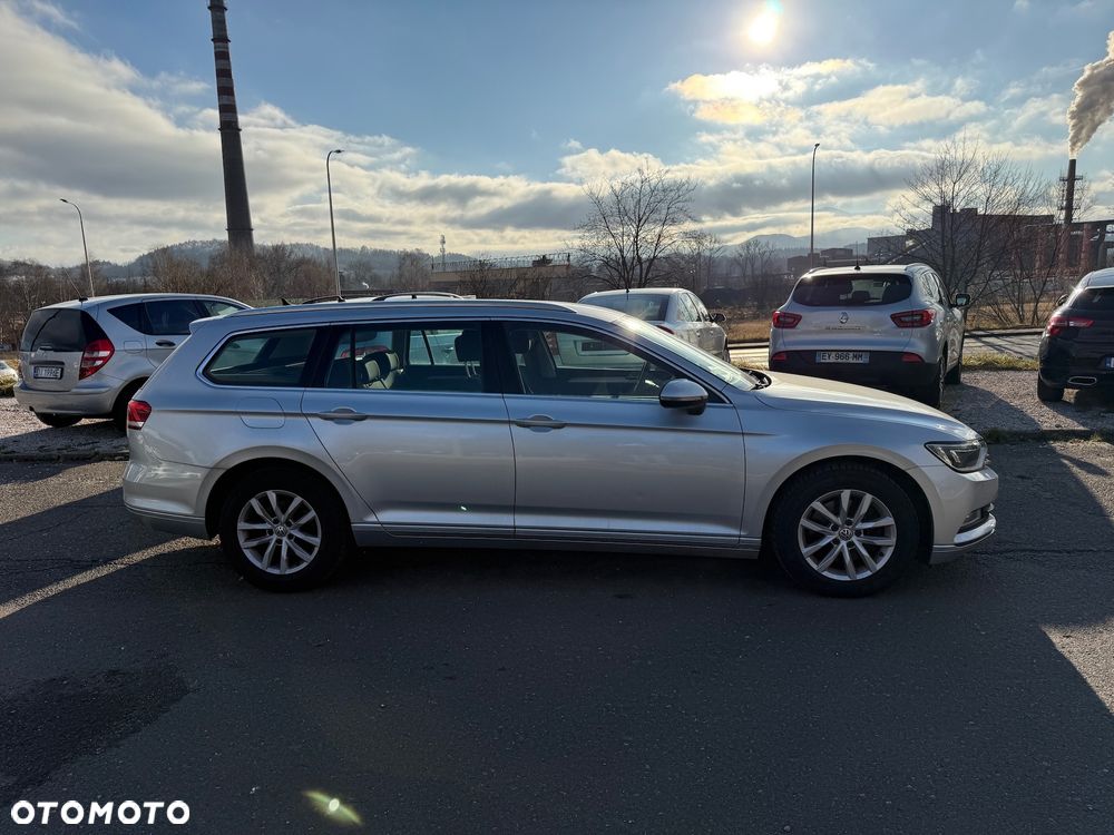 Volkswagen Passat Variant 1.6 TDI SCR DSG Comfortline - 5