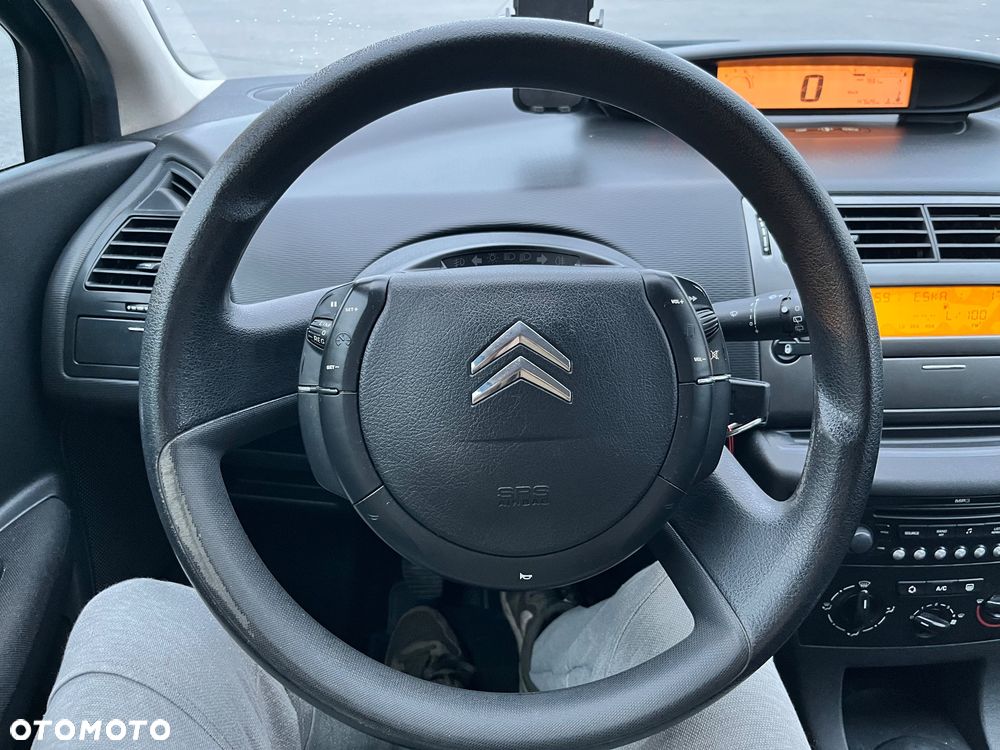 Citroën C4 1.4 16V SX - 11