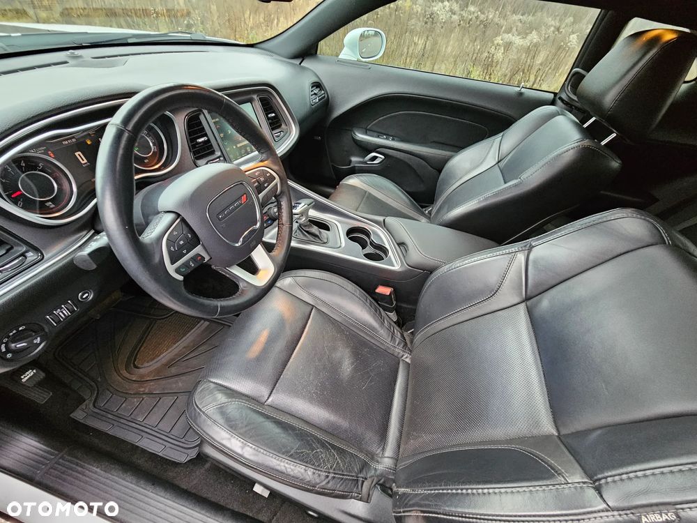 Dodge Challenger Automatik R/T Plus - 27
