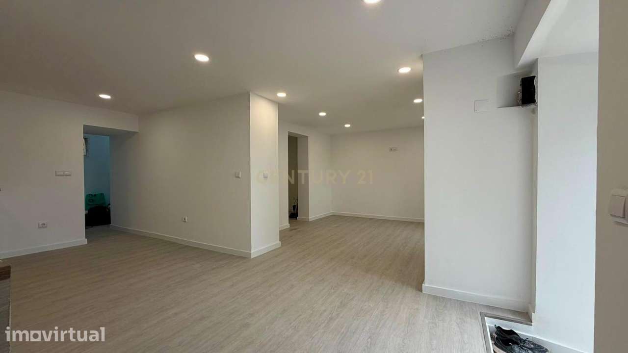 Moradia T2+1 Totalmente Renovada em Montemor-o-Velho - Grande imagem: 4/16
