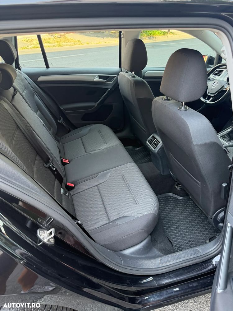 Volkswagen Golf 1.6 TDI DPF Comfortline - 8