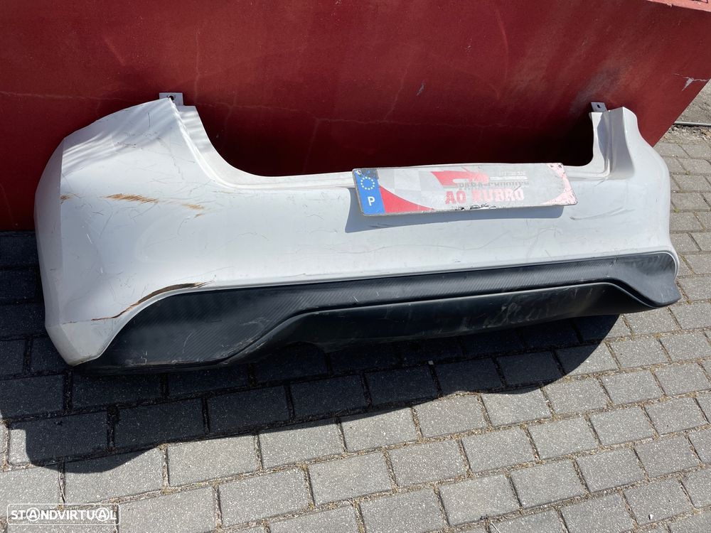 Parachoque nissan pulsar - 2