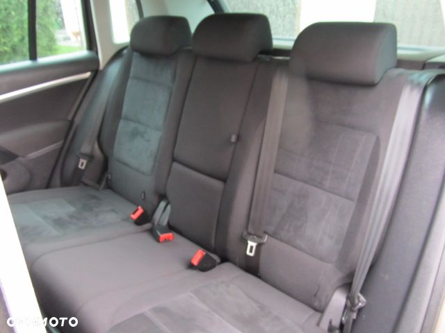 Volkswagen Tiguan 2.0 TDI 4Mot Perfectline R-Style - 10