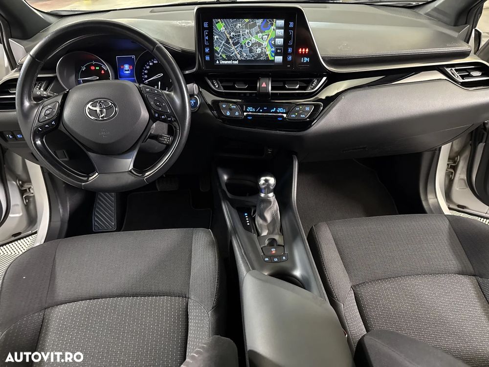 Toyota C-HR - 10