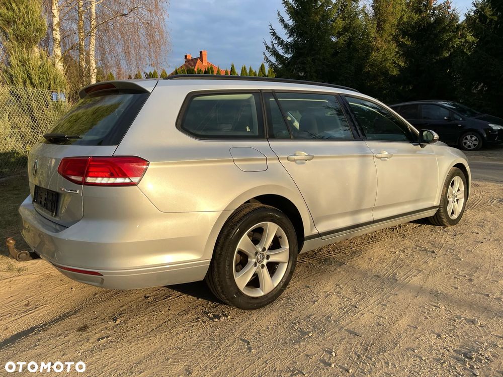 Volkswagen Passat 1.6 TDI BMT Trendline - 14