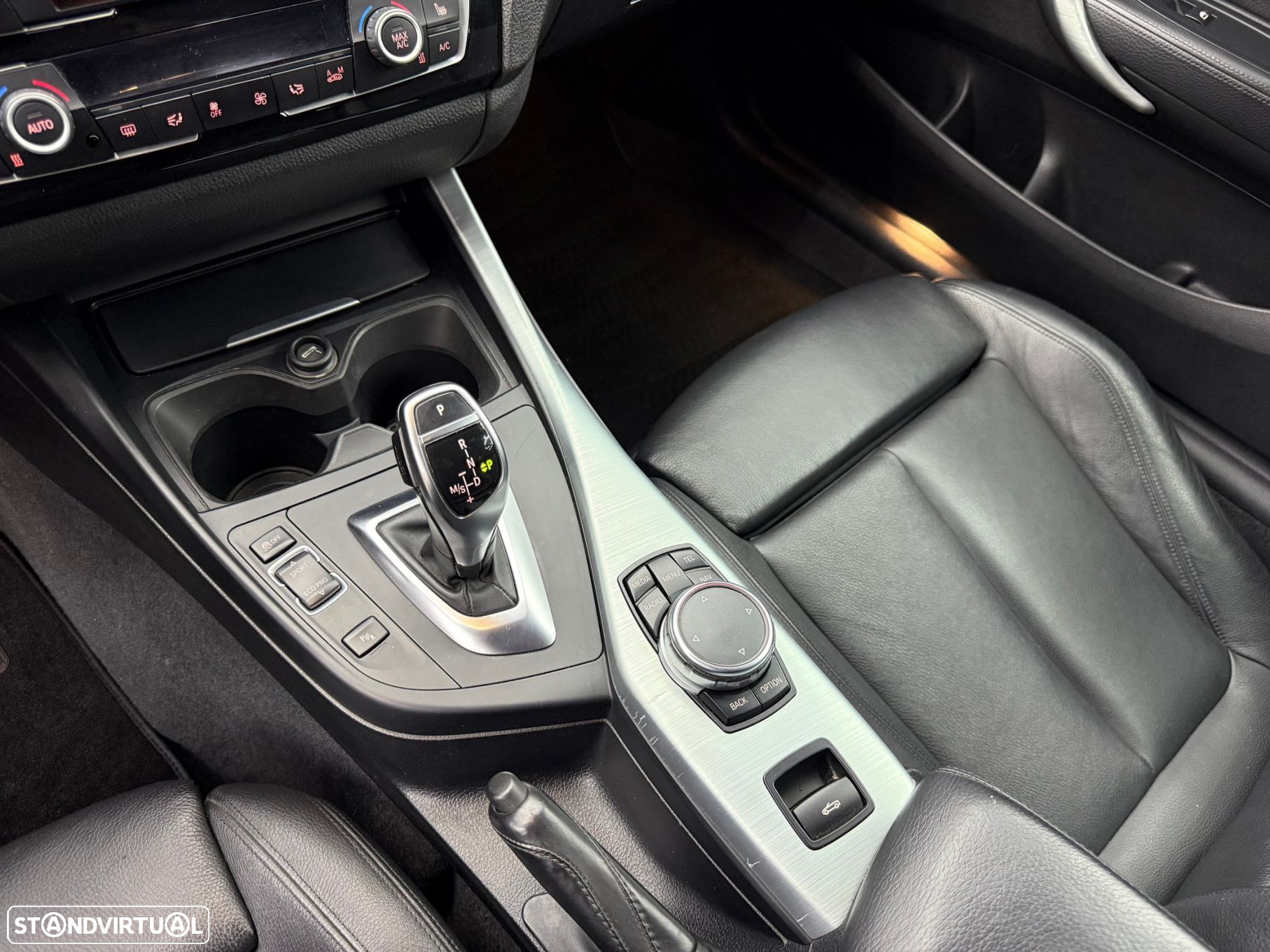 BMW 220 d Cabrio Pack M Auto - 30