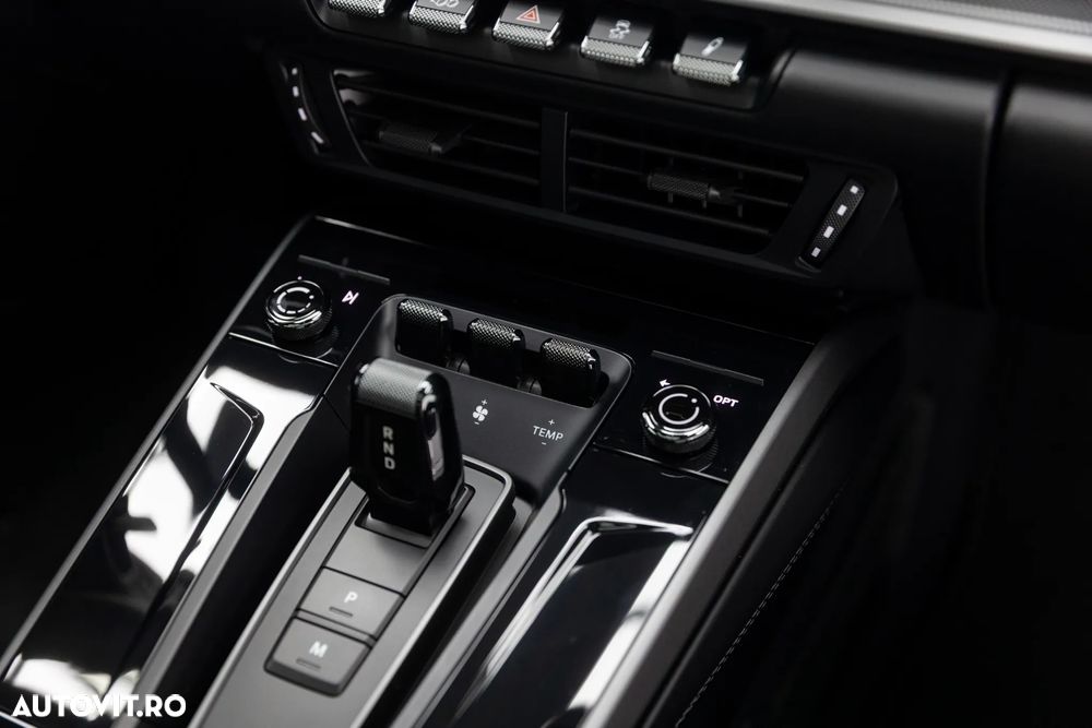 Porsche 911 Carrera PDK - 30