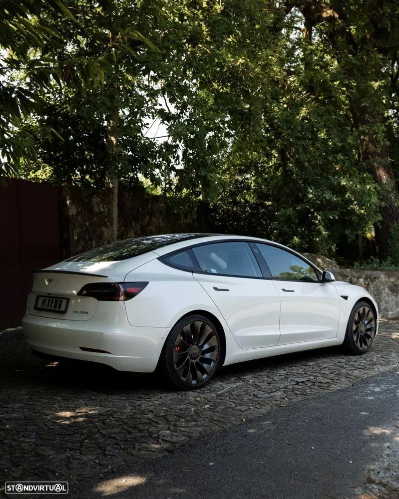 Tesla Model 3 Performance Dual Motor AWD — fotografia 3