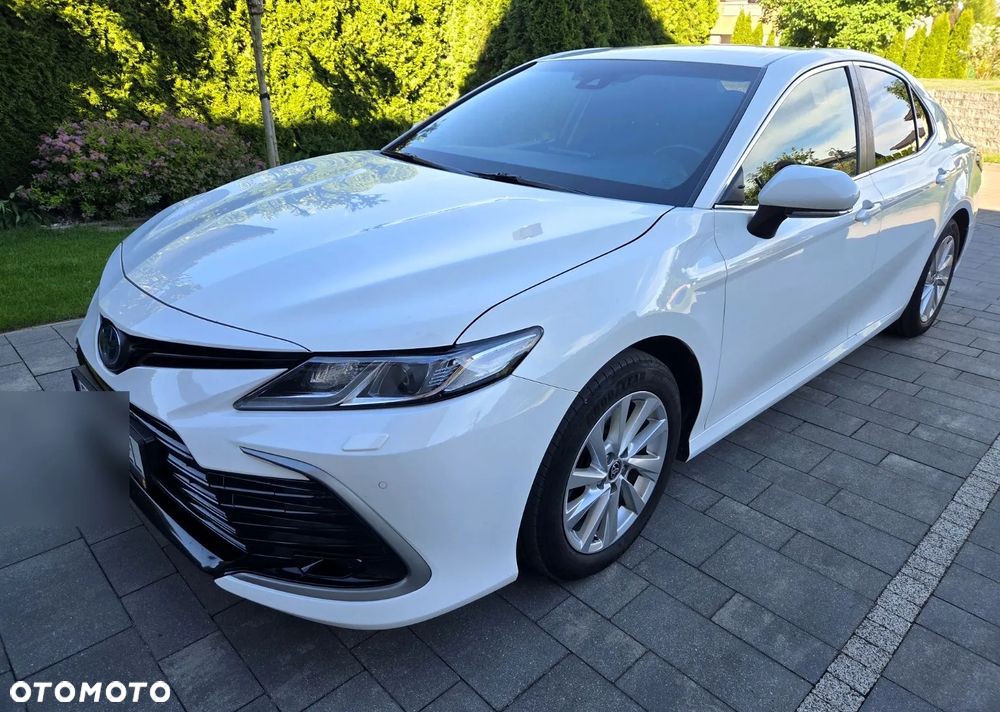 Toyota Camry 2.5 Hybrid Comfort CVT - 2
